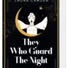 In "Night Shadow 1: They Who Guard The Night" von Laura Cardea entführt die Autorin ihre Leser*innen ins Paris an der Schwelle zum 20. Jahrhundert, wo die mittellose Odette in der rauschhaften Welt des Pariser Nachtlebens ihre magischen Fähigkeiten entdeckt. Als sie sich als Mann verkleidet ins Vergnügen stürzt, ahnt sie nicht, dass sie zu einer seltenen Gruppe von Menschen gehört, die nachtbezogene Kräfte besitzen. Diese Entdeckung führt sie zur Bruderschaft der Nachtschwärmer, einem Männerbund, der die Dunkelheit beherrscht. Doch Odette ist einzigartig, denn sie kontrolliert das Licht. Gemeinsam mit Eugène, einem wohlhabenden Mitglied der Bruderschaft, nimmt sie den Kampf gegen einen finsteren Orden auf, der es auf ihre Kräfte abgesehen hat. Dabei müssen sie nicht nur gegen äußere Feinde kämpfen, sondern auch für ihre Liebe, die sich über Standesschranken hinwegsetzt. Die Geschichte bietet eine fesselnde Mischung aus historischem Setting und Fantasy-Elementen, angereichert mit einer Liebesgeschichte, die vor dem Hintergrund von Klassenunterschieden und magischen Fähigkeiten erblüht. Odette, als starke weibliche Protagonistin, bricht mit traditionellen Rollenbildern und fügt der Erzählung eine Schicht der Emanzipation hinzu. Ihre Entwicklung von einer mittellosen jungen Frau zu einer mächtigen Kämpferin, die ihre Fähigkeiten entdeckt und einsetzt, bildet das Herzstück der Geschichte. Eugène, als ihr Verbündeter und Liebhaber, unterstützt sie auf diesem Weg, während beide gegen dunkle Mächte und gesellschaftliche Konventionen ankämpfen. "Night Shadow 1" ist nicht nur ein Abenteuer durch die magische Unterwelt von Paris, sondern auch eine Geschichte über Selbstfindung, Mut und den Kampf für Gerechtigkeit und Liebe. Die vielschichtigen Charaktere und das lebendige historische Setting machen das Buch zu einem unvergesslichen Leseerlebnis für Fans von historischer Fantasy und Romantasy. Laura Cardea erschafft eine Welt, in der die Nacht nicht nur ein Schleier der Dunkelheit, sondern auch ein Ort der Magie, der Geheimnisse und der unerwarteten Verbündeten ist. Einzigartige Mischung aus historischer Fantasy und Romantasy: Tauche ein in eine Welt voller Magie und romantischer Verwicklungen vor der Kulisse des historischen Paris. Detailreiches historisches Setting: Lasse dich von der lebendigen Atmosphäre der Belle Époque und Steampunk-Elementen verzaubern. Empowerment und Selbstbehauptung: Inspirierende, starke weibliche Protagonistin, die entschlossen und mutig ihre eigene Stärke entdeckt. Für Fans von tiefgründigen Liebesgeschichten, magischen Heldinnen und den Autorinnen Julia Dippel, Emily Bold und Jennifer Armentrout. Spannende Handlung mit überraschenden Wendungen: Freue dich auf ein Leseabenteuer voller unerwarteter Entwicklungen. Teil einer fesselnden Dilogie: Beginne eine epische Reise, die mit Spannung auf die Fortsetzung warten lässt.