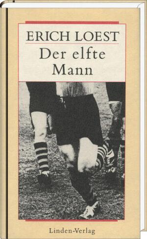 Ein Fußballroman? Das auch. Ein Studentenroman. Ein Liebesroman. Für Erich Loest begann mit diesem Buch eine Phase, die mit »Schattenboxen« fortgesetzt wurde und in «Es geht seinen Gang oder Mühen in unserer Ebene« ihren Höhepunkt fand. Genauigkeit und Konfliktbereitschaft sind Romantugenden, Interessen prallen aufeinander, Lebensstufen durchdringen sich. Ein junger Mann ist beneidenswert begabt als Fußballspieler und Physiker, das ruft Sportfunktionäre und Professoren auf den Plan, und für die Mädchen, die seinen Weg kreuzen, ist das alles andere als gleichgültig. Es wird viel gefragt, was bleiben wird von den Büchern, die in der DDR entstanden sind. »Der elfte Mann« gehört dazu, denn er ist zeitgetreu im Detail und voller Probleme, die auch in anderen Jahren und Welten gelten. »Der elfte Mann« hat überdauert und gehört zu den Büchern, die zeitlos Lesevergnügen bereiten.