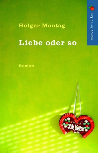 Die große Liebe. Viele sind ihr schon über den Weg gelaufen, andere warten noch auf ein Zusammentref-fen mit ihr. Doch wenn man ihr begegnet, was dann? Genügt es, man selbst zu sein, um sie einfangen und halten zu können? Und woran erkennt man sie über-haupt? Alex, Anfang 30 und gerade in einem Formtief, tut sich schwer damit, sein Leben und seine Emotionen zu ordnen und begegnet beiden mit Sarkasmus. Tröstlich, dass auch seine Freunde ihren Lebensmittelpunkt noch nicht gefunden haben. Kein Grund zur Hektik also. Als Alex jedoch die unkonventionelle Marie kennen lernt, wird seine Lethargie auf eine harte Probe gestellt. Aus der anfangs flüchtigen, sexuellen Begegnung entwickeln sich bei beiden ungeahnt heftige Gefühle: Liebe oder so.