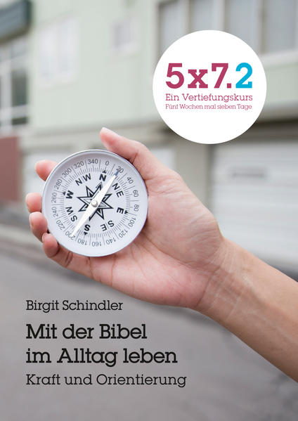 Die Bibel lädt uns ein zu einer Begegnung mit Gott. Sie hilft uns dabei, unser Leben sinnvoll zu gestalten. Sie ist unser Maßstab und unsere geistliche Nahrung. Lockt es mich, sie jeden Tag zu lesen und meine Kraft aus ihr zu beziehen? Oder ist sie eher ein Buch mit sieben Siegeln für mich? Wie können wir die Bibel verstehen? Wie können wir sie lesen und uns von ihrer Botschaft verändern lassen? Solchen und ähnlichen Fragen stellt sich »Mit der Bibel im Alltag leben«, das zweite Modul des Vertiefungskurses »5x7« der Aachener Theologin Birgit Schindler.