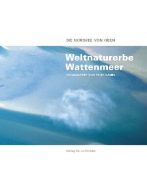 So sieht man die Nordsee wohl selten: karibisch anmutende Bilder von Sand- und Muschelbänken, Priele, die an organische Strukturen erinnern, ausladende Wattströme und im Sonnenlicht leuchtende Eisschollen. Wer glaubt, das Wattenmeer sei gleichförmig und langweilig, wird hier eines Besseren belehrt. Die großzügig gestalteten Doppelseiten machen diesen Bildband zu einem optischen Erlebnis, das uns die Nordsee neu entdecken läßt.