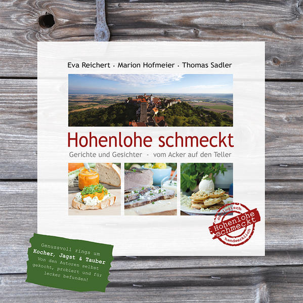 Das Buch „Hohenlohe schmeckt“ - gut zu wissen, wo‘s herkommt Ein Kochbuch mit über 100 saisonalen Rezepten, z. B. „Rieslingsuppe“, „Eebireschnitz und Spatze“ oder „Pflaumenflädle“, gespickt mit lesenswerten Hofgeschichten von regionalen Bio-Erzeugern sowie Sehenswürdigkeiten rings um Kocher, Jagst und Tauber. • Über 100 bio-regionale Rezeptideen,einfach nachzukochen • Aufgeteilt nach Jahreszeiten • Gerichte von regionaltypisch bis neu kreiert • Lebendige Hofgeschichten • Tipps zu entdeckenswerten Plätzen in Hohenlohe • Bio-Einkaufsmöglichkeiten • Hohenloher Saisonkalender Hohenlohe schmeckt Ein wohltuendes Geschenk für sich selbst und für alle die einem am Herzen liegen! Von den Autoren selbst gekocht, probiert und für lecker befunden. Ein Buch für Hohenloher, Freunde von Hohenlohe und Liebhaber der regionalen Küche. Alles ganz nach dem Motto „Vor der Tür - schmeckt gut - tut gut“.