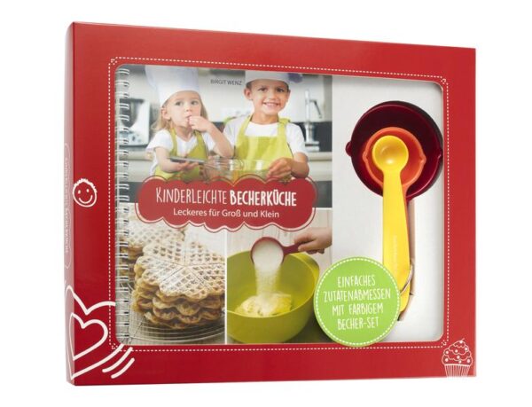 Kinderleichte Becherküche - Leckeres für Groß und Klein Kinder lieben es selbst zu Backen und lecker muss es sein. Von süß bis herzhaft ist alles mit dabei in der "Kinderleichten Becherküche - Leckeres für Groß und Klein". Ob Cupcakes oder Pizza, Waffeln und Amerikaner - all dies können Kinder ab 4 Jahren nahezu selbstständig backen. Und wer sich an den Nuss-Nougat Kuchen wagt, um den ist es geschehen - ihr Kind wird ihn lieben. Das Prinzip 500 g Mehl und 100 g Zucker abwiegen? Das geht ganz einfach mit „Kinderleichte Becherküche“. Mit den unterschiedlich großen und farbigen Bechern gelingt es Kindern selbstständig, die Zutaten abzumessen und einen Teig herzustellen. In einer übersichtlichen und klar strukturierten Bild-für-Bild-Anleitung wird jeder einzelne Schritt dargestellt. Mit der neuen Becherküchentechnik ist es Kindern, nahezu eigenständig verschiedene Kuchen zu backen. So werden Eigenständigkeit und Selbstbewusstsein des Kindes gestärkt. Erleben Sie selbst, wie Kinder stolz ihre selbst gemachten Kuchenklassiker präsentieren! Inhalt: 5 kindgerechte Rezepte • Cupcakes • Amerikaner • Nuss-Nougat Kuchen • • Waffeln • Pizza Gesichter•