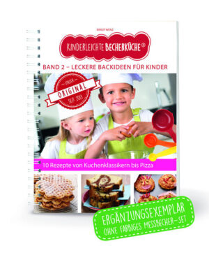 Kinderleichte Becherküche - Leckere Backideen für Kinder (Band 2) ERGÄNZUNGSEXEMPLAR (Backset ohne 3-teiliges Messbecher-Set) Kinder lieben es selbst zu Backen und lecker muss es sein. Von süß bis herzhaft ist alles mit dabei in der "Kinderleichten Becherküche - Leckere Backideen für Kinder" Ob Cupcakes oder Pizza, Waffeln und Amerikaner - all dies können Kinder ab 3 Jahren nahezu selbstständig backen. Und wer sich an den Nuss-Nougat und die weiteren Kuchen wagt, um den ist es geschehen - ihr Kind wird es lieben. Das Prinzip 500 g Mehl und 100 g Zucker abwiegen? Das geht ganz einfach mit „Kinderleichte Becherküche“. Mit den unterschiedlich großen und farbigen Bechern gelingt es Kindern selbstständig, die Zutaten abzumessen und einen Teig herzustellen. In einer übersichtlichen und klar strukturierten Bild-für-Bild-Anleitung wird jeder einzelne Schritt dargestellt. Mit der neuen Becherküchentechnik ist es Kindern, nahezu eigenständig verschiedene Kuchen zu backen. So werden Eigenständigkeit und Selbstbewusstsein des Kindes gestärkt. Erleben Sie selbst, wie Kinder stolz ihre selbst gemachten Kuchenklassiker präsentieren! Inhalt: 10 kindgerechte Rezepte -Cupcakes -Amerikaner -Nuss-Nougat Kuchen --Waffeln -Pizza Gesichter -Marmorkuchen - -Apfelkuchen -Zitronenmuffins --Käsekuchen -Nusskuchen •