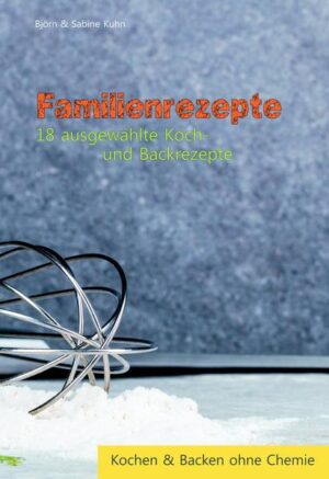 Im Laufe der Jahre hat sich in der Küche ein ganzer Stapel an Zetteln mit Rezepten angesammelt. Zum Teil mit eigenen handschriftlichen Ergänzungen. Irgendwann wurde das dann unübersichtlich und wir fügten die Rezepte der Gerichte, die wir selbst gern essen oder die bei den Kindern gut ankommen in diesem Heft zusammen. In den letzten Jahren haben wir immer wieder große Kochaktionen am Wochenende durchgezogen. Vorkochen und einfrieren, damit im beruflichen Alltag abends schnell was auf den Teller kommen kann … Kohlrouladen, Eintöpfe, Gulasch und sogar Kuchen fanden den Weg in die Gefriertruhe. Kochen und Backen ist somit auch ein wenig zum Hobby geworden, vor allem, weil wir selbst gerne leckere Sachen essen. Bei so viel Leidenschaft fängt man irgendwann auch an zu hinterfragen, wie denn welches Gericht so richtig gekocht wird. Und wenn man gelegentlich den mittlerweile zahlreichen Kochsendungen im Fernsehen folgt, dann wird schnell klar, dass Tütensuppe, Maggi und Co in der richtigen Küche nichts verloren haben und es dafür natürliche Alternativen gibt. So haben wir unsere Glutamatschlachten schon vor einiger Zeit abgestellt und kochen jetzt frische Sachen, die zwar teilweise ein wenig mehr Aufwand bedeuten, aber dafür umso leckerer sind. Klar haben wir noch viel zu lernen, aber mittlerweile machen wir unsere Soßengrundlage selber und probieren auch mal spontan abends nach 10 Uhr, ob uns ein Nusszopf gelingt. Da wir nun auch gelegentlich nach Rezepten gefragt werden, haben wir uns entschlossen, dieses Heft auch für die Allgemeinheit verfügbar zu machen.