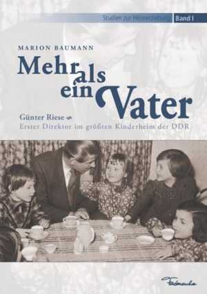 Erinnerungen an Günter Riese, den ersten Direktor des größten Kinderheimes der DDR in der Berliner Königsheide von 1953 - 1964, später bekannt unter dem Namen Kinderheim A. S. Makarenko. Dieses Buch ist entstanden durch viele Gespräche und Interviews mit Zeitzeugen, die die Autorin geführt und zusammengetragen hat und welche durch Zeitzeugnisse dokumentiert werden. Erinnerungen an einen Mann, der wie kein anderer das Leben so vieler Kinder in der frühen Entwicklung der DDR geprägt hat. Die Rede ist vom ersten Direktor des einst größten Kinderheims der DDR und des zweitgrößten Heims in Osteuropa. Günter Riese gab gemeinsam mit seiner Frau Johanna Kindern und Jugendlichen Orientierung und Halt, Verantwortung für sich und ihre Zukunft. Nicht nur für sie war Günter Riese eine Vaterfigur, sondern auch für die jungen, teils durch den Krieg traumatisierten Erzieher:innen und Lehrkräfte. Jeder, der mit ihm zusammen gearbeitet hat, bezeichnet diese Zeit als schönste in seinem Berufsleben. Internationale Gäste des Kinderheims sind angetan von der Einrichtung und der hohen logistischen Leistung ihres Direktors. Mit seinem Weggang aus der Königsheide haben auch viele andere aus dem Stammpersonal ihre Tätigkeit gewechselt.