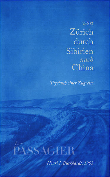 Henri I. Burkhardt wird von einer Handelsgesellschaft nach Shanghai entsandt und reiste im Dezember 1903 von Zürich durch Sibirien nach China. Seine während der Fahrt nieder­geschriebenen Erlebnisse hielt er Anfang 1904 in einem Typoskript fest und ist somit wohl der erste ausländische Reisende, der seine Erlebnisse während einer Winter­reise auf der neuen durchgängigen Bahnroute von Moskau nach Dalny zu Papier brachte. Burkhardt, in Feldsee am Zürichsee aufgewachsen, war in seinen frühen Zwanzigern, als er sich auf den Weg nach Fernost begab. Die Reise ist mühselig und die Bedingungen beschwerlich – kaum mit der heutigen Transsib zu vergleichen. Die frostigen Temperaturen in nur sehr notdürftig beheizten, teils klapprigen Zügen und die zur damaligen Zeit alltäglichen Gefahr von Zugunfällen, rufen in dem jungen Mann nur allzu menschliche Reaktionen hervor. Henri Burkhardt schildert in seinem Tagebuch eindrucksreich die Erlebnisse seiner außergewöhnlichen Zugfahrt im Winter 1903. Seine Erlebnisse sind auch zeitlos. Es sind die Begegnungen unterwegs in einem Land, dessen Weite sich wie ein Kontinuum über den Zug stülpt, die das Unterwegssein kurzweilig und für jeden Transsib-Reisenden einmalig machen. Herausgegeben von: Bodo Thöns, Buchautor und Experte für Transsib‑Reisen & Adrian Dinser. Das Buch ist ab sofort über den Verlag bestellbar. Lieferzeit: 2-4 Werktage. Adrian Dinser Verlag post@derpassagier.com +49 781 289 43573 www.derpassagier.com