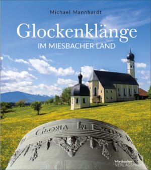 GLOCKENKLÄNGE IM MIESBACHER LAND ist Reiseführer, Klangerlebnis und Bildband in einem: ein Buch mit CD, das den Landkreis – im wahrsten Sinn des Wortes – zum Klingen bringt. Denn Kirchen sind mit ihren Türmen nicht nur herausragende Wahrzeichen unserer Dörfer und Städte. Sie geben jeder Ortschaft eine unverwechselbare Stimme. 60 der schönsten Geläute hat Autor Michael Mannhardt, Dekan des Dekanats Miesbach, in mehr als zwanzig Jahren Forschungsarbeit zusammengetragen. Auf der beiliegenden CD, gesprochen von BR-Redakteur Christian Jungwirth, erklärt der Autor Michael Mannhardt das Besondere jedes Kirchengeläuts: Erleben Sie 51 Stationen von Wilparting bis Tegernsee als einzigartiges Klangerlebnis.