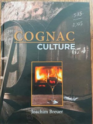 Cognac Culture beschreibt in 52 in sich geschlossen lesbaren Kapiteln in unterhaltsamer Weise mit thematisch passenden Abbildungen nicht nur Herstellung, Produktion, Lagerung und Klassifizierung des Getränks Cognac, sondern greift auch Geschichten und Geschichte rund um die Personen, Firmen und Regionen auf, die mit dem Cognac verbunden sind. Am Ende jeden Kapitels gibt es eine zum Thema passende Verkostungsempfehlung und Bewertung. Ein großes Werk zum Thema Cognac.