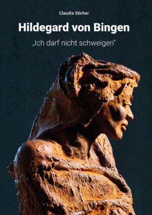 Autorin ist Claudia Sticher, geboren in Mühlheim am Main, und hauptberuflich im Bistum Mainz tätig. Unter dem Titel „Ich darf nicht schweigen“ widmet sie sich in ihrem Roman der berühmten Prophetin Hildegard von Bingen, die schon zu Lebzeiten als Heilige verehrt wurde. Hildegard von Bingen beklagte Missstände in der Papstkirche und gilt noch heute vielen als Vorkämpferin für die Gleichberechtigung der Frau. Immerhin wurde sie 2012 von Papst Benedikt XVI. aufgrund ihres umfangreichen Werkes zur Kirchenlehrerin der katholischen Kirche erhoben - als vierte Frau weltweit in 2000 Jahren. Ein Ereignis, das auch die Autorin auf dem Petersplatz live miterleben durfte. Man spürt es in ihrem Roman, Hildegard von Bingen ist ihr ans Herz gewachsen. Die unerschrockene Kirchenlehrerin scheute sich jedenfalls nicht, auch schon vor über 850 Jahren sich mit hochgestellten Persönlichkeiten anzulegen. Von Hildegard von Bingen, 1179 im Kloster Rupertsberg bei Bingen verstorben, ist ein umfangreicher Briefwechsel erhalten geblieben, den die Autorin Claudia Sticher als Grundlage für ihren historischen Roman nimmt und damit die Idee verfolgt, Hildegard von Bingen als „starke Frau“ ein wenig auch in die großen Themen unserer kirchlichen Zeit sprechen zu lassen.