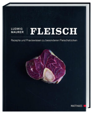 Alles rund ums Fleisch vom Profikoch Ludwig Maurer ist Bio-Wagyu-Züchter und bekennender Fleischliebhaber. Das Besondere: Für ihn ist das komplette Tier ein Edelstück und nicht nur Filet und Rib Eye. Er legt Wert darauf, das Beste aus jedem Fleischstück zu machen. Kreativ modern, fast wild sind seine Rezepte, aber bedächtig und umsichtig ist sein Umgang mit dem Lebensmittel. Neben den Rezepten gibt es umfassende Informationen zu den einzelnen Tierarten wie Rind, Schwein, Wild, Ziege und Kaninchen. Daneben finden sich weiterführende Erklärungen zur Fleischzerlegung, den einzelnen Fleischstücken, der Fleischreifung und zur Fleischklassifizierung. Selbst das Thema Schlachtung wird nicht ausgespart, denn auch das gehört zur Arbeit mit Fleisch dazu. -Mehr als Steak und Braten: Es gibt eine Menge besonderer Fleischteile, die selten im Kochbuch oder auf den Speisekarten von Restaurants zu finden sind. Diesen Teilen widmet sich Ludwig Maurer in diesem Buch. -Über 70 kreativ moderne Fleischrezepte: Conviertes Segreto mit Kartoffelgel, Schweinehaut und Brotaromen oder Blutspätzle mit Bergkäse und Schnittlauchöl, ein Carpaccio vom Bürgermeisterstück oder eine pochierte Lammnuss im Kebab-Style. -Ludwig Maurer arbeitet neben seiner Tätigkeit als Bio-Wagyu-Züchter und Koch für Magazine wie »BEEF!« und »Rolling Pin« als Fleischexperte und Food-Stylist Von Rasseporträts über Fleischverarbeitung bis hin zu außergewöhnlichen Rezepten: Hier lernen Sie, wie Sie richtig mit Fleisch in der Küche umgehen.