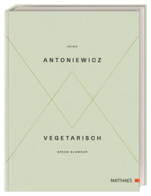 Glamourös vegetarisch kochen mit Heiko Antoniewicz Um die Gäste so richtig zu beeindrucken, braucht es kein Fleisch! Mit vielseitigen Produkten von Algen über Löwenzahn bis zur Zucchini greift der Aromenexperte und Profikoch Heiko Antoniewicz auf das abwechslungsreiche vegetarische Produktspektrum zurück und kreiert unvergleichliche Gericht. Die kreativen vegetarischen Rezepte eigenen sich perfekt für die Gastronomie, Gourmetküche, den gehobenen Partyservice oder als Inspiration für ambitionierte Hobbyköche. Kreative Rezepte zeigen Gemüse in voller Schönheit und Geschmack Aubergine im Kataifi-Teig mit Ducca, begleitet von gedünsteter Paprika mit Zitronenthymian und Orangenabrieb, dazu türkischer Joghurt mit Olivenöl und etwas Minzöl ausgarniert mit Fingerlime und Zitronenmelisse. Dieses exzellente Gericht, stellvertretend für alle 70 Rezepte, ist geschmacklich absolut ausgereift und entführt in die spannende Welt der vegetarischen Aromen. • 70 sensationelle vegetarische Rezepte: Vegetarisches von A bis Z und inspirierende Grundrezepte entführen in die Vielfalt der vegetarischen Küchen. Vom Chicorée mit Hartweizengrieß und Oliven, Thaiaubergine mit Miso und Salbei bis zum Essigei mit Löwenzahn begeistert das Kochbuch mit ausgefallenen Rezepten, die Gemüse in ein wunderschönes Licht rücken. • Alle Aromen auf einem einzigen Löffel: Mit ausgeklügelten Kombinationen werden in der Kategorie “Löffel” Gerichte auf nur einem einzigen Löffel angerichtet. Diese bedachte Anordnung verschiedener Komponenten erlaubt eine völlig neue Wahrnehmung der einzelnen Aromen. • Ein besonderer Fokus auf regionale und saisonale Küche. Passende Gerichte zu den jeweiligen Jahreszeiten sorgen für einen bewussten Umgang mit Lebensmitteln. Die Schönheit vegetarischer Gourmet-Küche erleben: einzigartige und hochkarätige Rezepte von Heiko Antoniewicz.