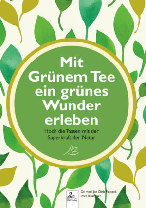 In vielen Teilen der Welt ist Tee bereits das beliebteste Getränk, und wo das noch nicht der Fall ist, ist er auf dem besten Weg, es zu werden. Obwohl es etwa 3.000 Produkte gibt, die als Tee bezeichnet werden, verdienen nur die Tees, die aus der Pflanze Camellia sinensis gewonnen werden, diese Bezeichnung. Solange die Blätter der Camellia sinensis am Strauch oder Baum hängen, sind sie wasserdicht und gasdicht. Zu welchem Tee sie nach dem Pflücken schließlich verarbeitet werden, hängt allein von der Art und Weise ab, wie die Teebäuerinnen und Teebauern die Blätter weiterverarbeiten. Ausgangspunkt ist immer das frische, grüne Blattgut der Teepflanze Camellia sinensis. Der größte Teil der weltweiten Teeernte, etwa vier Fünftel, wird unmittelbar nach der Ernte schnell zu Schwarztee verarbeitet. Durch mechanischen Druck, durch aggressiven Sauerstoff und durch Hitze. Nur Blattgut für Grünen Tee wird völlig anders, nämlich äußerst schonend verarbeitet. Die meisten biochemischen Verbindungen im frisch geernteten grünen Blattmaterial von Camellia sinensis werden vom Luftsauerstoff nicht erfasst und oxidieren nicht. Die Blätter bleiben am Ende grün. Wie jede Pflanze bildet die Camellia sinensis Schutzstoffe, vor allem zur Abwehr von Krankheiten und anderen Bedrohungen aus der Umwelt. Pflanzen können ihren Gefahren nicht entfliehen und müssen in der Lage sein, Nachtfrost, Hitzeschlag, Trockenheit und Fraßschäden zu überstehen. Nach dem Verzehr entfalten solche sekundären Pflanzenstoffe auch im menschlichen Körper erwünschte Wirkungen. Dies betrifft Catechine, Epigallocatechingallat, Flavanolglykoside, Flavone, Anthocyane, Phenolsäuren und die wesentlich größere Version der Catechine, die Tannine. Grüner Tee bleibt vom aggressiven Sauerstoff fast völlig verschont. Das macht ihn zu einer der idealen Quellen für Polyphenole. Sie machen 30 bis 40 Prozent des Trockengewichts aus, in Extrakten sogar bis zu 90 Prozent. Erst nach und nach begriff die Wissenschaft, was das für die menschliche Gesundheit bedeuten kann.