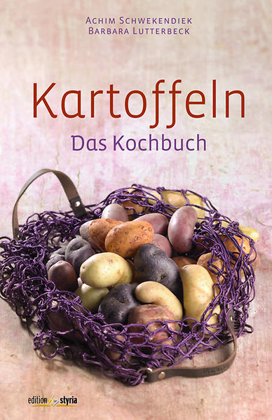 Jede Knolle ist ein wahres Kraftpaket, prall gefüllt mit Nährstoffen: vielen Vitaminen, hochwertigem Eiweiß, wichtigen Mineralstoffen. Dazu hat die Kartoffel wenige Kalorien, hingegen Stärke und Ballaststoffe, kaum Fett. Und sie ist weltweit in aller Munde: Was ihren mengenmäßigen Verzehr anbelangt, so steht sie an vierter Stelle hinter Reis, Weizen und Mais. Achim Schwekendiek, der Autor dieses Buches, liebt Kartoffeln. Er hat sich auf die Suche gemacht nach den vielen Sorten und präsentiert in diesem Buch eine verblüffende Vielfalt außergewöhnlicher Rezepte: köstliche Salate, feine Suppen und Eintöpfe, raffinierte Gratins und Aufläufe, Knödel- und Kloßvariationen und vieles mehr. Eine Übersicht über die Sortenvielfalt nach Handelsklassen und Kocheigenschaften, eine informative Warenkunde mit Einkaufs- und Lagerungstipps sowie ernährungswissenschaftliche Hinweise runden dieses ebenso praktische wie opulent ausgestattete Buch ab.