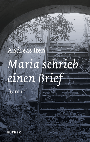 Spannend und u?berraschend entwickelt sich der Roman Maria schrieb einen Brief, in dem ein Leben erkundet und in seiner ganzen Tiefe ausgelotet wird. Die begabte Tochter eines Bergbauern fährt nach Zu?rich, besucht die Universität, verliebt sich und wird schwer enttäuscht. Maria u?berdeckt ihren tiefen Schmerz mit Arbeit und Bergsteigen. Der erste Brief an Paul Winther, den ehemaligen Journalisten und heutigen Personalchef einer mittelgrossen Unternehmung, weckt dessen Interesse und beru?hrt seine zarte Seite. Der Briefwechsel fu?hrt zu einer Freundschaft, in dessen Mittelpunkt Marias Trauma und der Wiedergewinn der Lebensfreude steht.