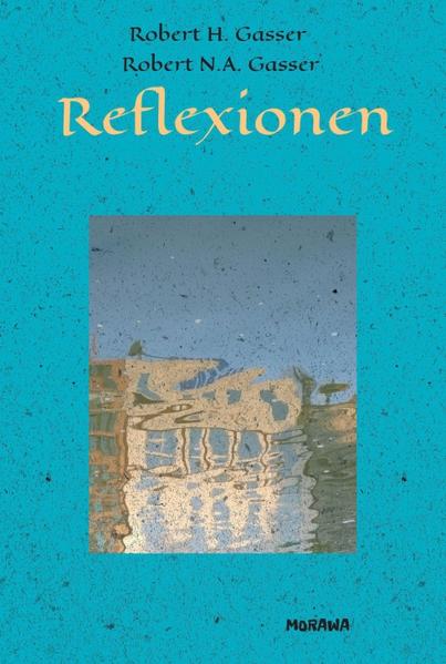 Zwischen dem sechzehnten und zwanzigsten Lebensjahr macht man die ersten entscheidenden Begegnungen mit den großen Offenbarungen und Fragen des Lebens: Liebe, Tod und Sinnfrage, welche dann auf unterschiedlichste Art und Weise reflektiert werden. Während sich Kultur, Politik und Religionszugang über die Jahrhunderte ändern, bleiben die entscheidenden Rätsel für den Menschen unverändert relevant. Das vorliegende Buch ist eine Sammlung von solchen Reflexionen zweier Autoren, deren Niederschrift etwa 40 Jahre auseinander liegt. In zwei verschiedenen „Jahrtausenden“ aufgewachsen, stellen Vater und Sohn hier ihre Gedanken aus jenem wesentlichen Lebensabschnitt des Übergangs vom Jugendlichen zum Erwachsenen gegenüber. Die Texte des Vaters stammen aus den 1970er Jahren, geprägt von den Ausläufern 1968er- und Hippiebewegung, die des Sohnes entspringen der Feder eines „Millenials“, der sogenannten Y-Generation. Dennoch ergeben sich erstaunliche Ähnlichkeiten in der Berührung der großen Fragen und weisen den Leser, die Leserin darauf hin, dass die entscheidenden Visionen der Sturm- und Drangjahre sich im Inneren und scheinbar unabhängig von äußeren Veränderungen vollziehen. Reiseerlebnisse und die Konfrontation mit anderen Kulturen („Hippietrail“) werden verinnerlicht, verarbeitet, extrapoliert und in teilweise abstrakten Sprachbildern wiedergegeben. Begegnungen, zwischenmenschliche Erfahrungen und Empfindungen unterschiedlicher Intensität werden von den Autoren in allen möglichen feinen Nuancen dargestellt und immer wieder mit Sinn- und Seinsfragen abgeglichen. Der Leser, die Leserin kann eintauchen in diese Gedankenwelt und die eigenen Gedanken dieses Lebensabschnittes damit abgleichen. Ein interessantes Experiment, zu dem wir viel Freude wünschen.