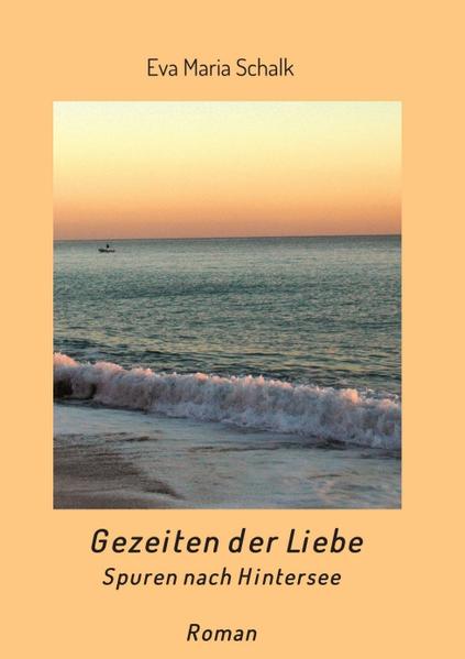 Der Roman beschreibt Szenen aus dem Jahr 1833 in Hintersee: das Leben von Joseph Mohr, dem Textdichter des Stille-Nacht-Liedes. Weiters streift die Geschichte den Ersten Weltkrieg, schildert Ängste, Trauer und Flucht zur Zeit des Zweiten Weltkriegs sowie den schwierigen Aufbau danach, um letztendlich in der Gegenwart zu enden. Im Zentrum steht eine Liebesgeschichte: Lena und David lernen einander als Kinder während einer gefährlichen Flucht im Zweiten Weltkrieg kennen. David kann mit seiner Mutter Elisabeth auswandern, aber sein Vater, ein Jude, wird gefasst. Während Mutter und Sohn im Kloster von Assisi aufgenommen werden, flüchtet Martina mit ihrer Tochter Lena in das sichere Dorf Hintersee, wo sie erfährt, dass ihr Mann an der Front gefallen ist und ihr Haus in Salzburg bombardiert wurde. Nach Kriegsende baut Martina in Salzburg ein neues Zuhause auf und unterstützt das große musikalische Talent ihrer Tochter. Elisabeth bleibt mit David in Italien. Lena und David sind immer in Briefkontakt und sehen sich als Jugendliche erstmals wieder. Eine große Liebe entsteht, die sich durch etliche Turbulenzen in einem ständigen Auf und Ab befindet. Lena lebt als erfolgreiche Pianistin für ihre Musik und der Kriegsberichterstatter David widmet sein Dasein seiner Arbeit und sozialen Einsätzen. 2018 erfährt David ein Geheimnis, das sein Leben komplett durcheinanderwirbelt. Es führt ihn in die Stille-Nacht-Gemeinde Hintersee, ein kleines Dorf im Salzburger Land, dorthin, wo der Roman 1833 beginnt. Ein spannender Liebesroman: dramatisch, herzlich und humorvoll, auf historischen Wurzeln und geschichtlichen Ereignissen aufgebaut. Flucht, Liebe, Musik und Abenteuer stehen abwechselnd im Mittelpunkt.