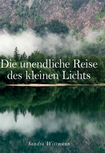 Die Welt des kleinen Lichts bietet alles, was es je brauchen würde: Wärme und alle anderen Lichter - vereint. Ein Zustand des unendlichen Seins, der sich durch das Abnehmen dieser scheinbar immerwährenden Wärme verändert. Immer mehr Lichter verlassen ihren Ursprung und begeben sich auf eine unbekannte Reise. Was entdecken sie in der bekannten Unendlichkeit außer Einsamkeit und Finsternis? Ein Blick auf die Welt aus der Sicht von jemanden, der sie zum ersten Mal entdeckt.