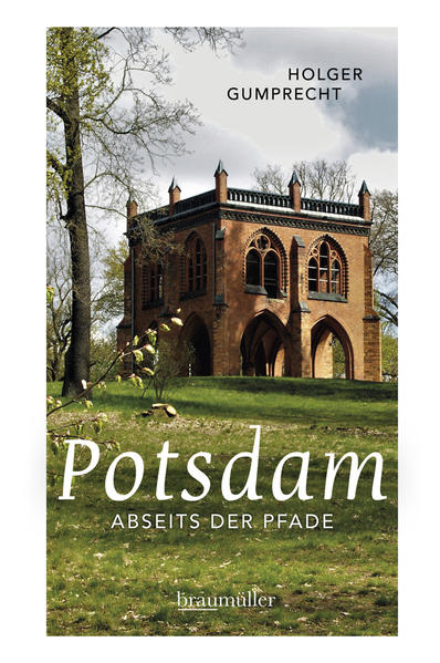 Es ist ja hinlänglich bekannt, dass Potsdam ein Hauptbetätigungsfeld der großen brandenburgisch-preußischen Baumeister war, von Gontard und Knobelsdorff, Langhans und Schinkel. Das macht fraglos auch die Attraktivität der Stadt bis heute aus, ungeachtet der verheerenden Schäden, die der Zweite Weltkrieg, aber auch der Kahlschlag der DDR hinterließen. Die Spaziergänge durch die Landeshauptstadt Brandenburgs führen unter anderem zur Siegessäule im Park Babelsberg, zum Jüdischen Friedhof, zur Gedenkstätte für die Opfer politischer Gewalt im 20. Jahrhundert , zum Fortunaportal, zum Dampfmaschinenhaus, zum Kleinen Weißes Haus in der Karl-Marx-Straße, wo einst der amerikanische Präsident Harry S. Truman während der Potsdamer Konferenz 1945 residierte und den Befehl zum Abwurf der ersten Atombombe erteilte, zur Boutique Wunderkind , zur Universität, zu den Weberhäusern, zum Studio Babelsberg, zum ehemaligen KGB-Gefängnis, zum Kashmir-Haus, zur burgartigen Gasthausbrauerei Meierei im Neuen Garten, zur Galerie Olaf Thiele, zum Klinikum Ernst von Bergmann , zum Depot der Städtischen Straßenreinigung und Müllabfuhr, zur Gotischen Bibliothek, zum Verbotenen Städtchen zwischen Puschkinallee und Neuem Garten sowie zum ehemaligen Wachturm der DDR-Grenztruppen. Auch Potsdams kulinarische sowie literarische Seiten werden aufgezeigt. Vom Potsdamer Königskuchen über das Potsdamer Kavalleriestück bis hin zu den Spuren von Voltaire, Erich Kästner, Peter Weiss, Bertolt Brecht und Franz Kafka - Potsdam ist immer eine Reise wert.