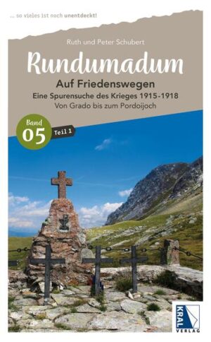 Ein Reiseführer zum Lesen zu Hause und unterwegs. Ein Reiseführer, der die Geschichte an den Schauplätzen erlebbar macht und Hintergründe sichtbar werden lässt. Ein Reiseführer zu Spuren einer Geschichte, auf die man in Italien, Slowenien und Österreich immer wieder stößt: Von der Autobahn kann man die Ruinen jener Festungen sehen, die vor gerade einmal hundert Jahren zerschossen wurden. Auf Wanderungen rund um die berühmtesten Gipfel der Dolomiten, hinter den Stränden von Grado, auf dem Rilkeweg bei Duino, in der wildromantischen Flusslandschaft der berühmt türkisen So.a überall Spuren einer Front, an der 1915-1918 wahrscheinlich weit über eine Million Menschen ihr Leben verloren. Inmitten der schönsten Landschaft, im einzigartigen Flusstal des Oberen Isonzo, am Fuß der Drei Zinnen in den Dolomiten und an den beliebtesten Stränden der Adria, in Grado, in Triest, der Wiener Ringstraße am Meer überall stößt man auf die Spuren des Krieges in den Jahren 1915-1918. In den letzten Jahrzehnten wurden Wege, die damals zur Front führten, zu Wegen der Begegnung und Schauplätze der Kämpfe zu Mahnmalen für den Frieden. Eine Spurensuche, die fast immer zu leicht erreichbaren Schauplätzen führt, die entweder direkt an einer Straße liegen oder in Wanderungen bis maximal drei Stunden erreichbar sind: Ein Reiseführer zu Entdeckungen, zu Naturparadiesen, zu einem Weltkulturerbe, zu wenig bekannten Facetten Italiens, Sloweniens und Österreichs.