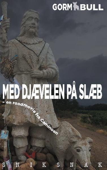 2010 indtalte Gorm Bull TV-serien "Bertelsen på Caminoen". Ni år senere gik han selv de 800 kilometer til Santiago de Compostela. Det var ikke Gorms egen idé at gå Caminoen, men en gave fra den nærmeste familie. Han kunne ikke slippe uden om. Det er der kommet en noget anderledes rejseberetning ud af. En udviklingshistorie med afsæt i en slags protestvandring. Bogen er en hybrid mellem rejse- og skønlitteratur. Der er rig mulighed for at følge et menneskes kvaler og spejle sig selv i de problematikker, der opstår undervejs. En dramatisk, personlig indre og ydre rejse - beskrevet med humor og indsigt. Hvert kapitel indeholder en QR-kode som giver adgang til små film fra netop den dag der beskrives i bogen. "Med Djævelen på slæb" findes desuden som bogcast, hvor hele bogen læses op af forfatteren, tilsat improviseret musik af Palle Hjorth og Peter Dombernowsky...