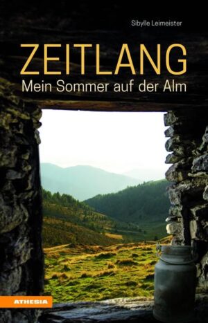 Eine Städterin als freiwillige Helferin in zweitausend Meter Höhe auf einer Alm - kann das gut gehen? Statt der ersehnten Ruhe findet sie Konflikte mit der Bäuerin und Scharen von Wanderern auf dem Traumpfad München-Venedig. Die Autorin lässt uns in alle Fenster der Berghütte blicken. Sie zeigt die Bewohner und Besucher mit großer Sympathie, ohne das Leben auf der Alm zu verklären. Turbulent und feinsinnig, burschikos und leise geht es zu, während die Hilfssennerin mehrmals kurz davor steht, aufzugeben und abzureisen. Doch mit Witz und Courage meistert sie jede Grenzsituation. Am Ende des Almsommers nimmt Sibylle ein Stück Gebirgsnatur mit sich, im Tausch gegen einen Teil ihres Herzens.