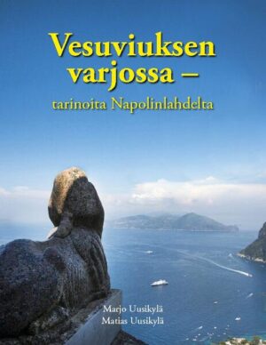 Vesuviuksen varjossa Tarinoita Napolinlahdelta Luonnonkauniilla Napolinlahdella tulivuori Vesuvius hallitsee maisemaa ja herättää kunnioitusta tuprutellessaan herkeämättä kraatteristaan kepeitä savupilviä. Napolin seudulla matkailija liikkuu maaperällä, jolla ihminen on astellut ja luonut korkeakulttuureja jo satoja vuosia ennen ajanlaskumme alkua. Pitkä ja värikäs historia on jättänyt jälkensä kyliin, kaupunkeihin ja seudun asukkaisiin. Kirjan tarinoissa mennyt aika ja nykypäivä kohtaavat. Lukija viedään aikamatkalle rauniokaupunki Pompejiin, patikkaretkelle Lattari-vuorten rinteelle, miljoonakaupungin sykkeeseen hämärien kujien, laulujen, taikauskon ja jalkapallofanien Napoliin, katselemaan Caprin kauneutta edesmenneen ruotsalaislääkärin silmin, maistelemaan pizzoja ja antiikin viinejä. Kirjan tekijät, toimittaja Marjo Uusikylä ja valokuvaaja Matias Uusikylä, harrastavat Italiaa katsellen, kuunnellen ja maistellen. Tässä kirjassa he tarinoivat suosikkikohteistaan Napolin seudulla. Tekijöiden omat kokemukset sekä Matias Uusikylän verrattomat valokuvat elävöittävät tarinoita.