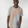 Für die Unisex batik T-Shirt "Creator Tie and Dye" mit dem Bundeslurch wurde 100% gekämmte ringgesponnene Bio-Baumwolle verwendet, denn das BAfmW steht für einen fairen und nachhaltigen Umgang mit Ressourcen