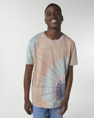 Für die Unisex batik T-Shirt "Creator Tie and Dye" mit dem Bundeslurch wurde 100% gekämmte ringgesponnene Bio-Baumwolle verwendet, denn das BAfmW steht für einen fairen und nachhaltigen Umgang mit Ressourcen