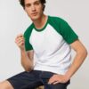 Für die Unisex T-Shirt mit abgesetzten Ärmeln "Catcher Short Sleeve" mit dem Bundeslurch wurde 100% gekämmte ringgesponnene Bio-Baumwolle verwendet, denn das BAfmW steht für einen fairen und nachhaltigen Umgang mit Ressourcen